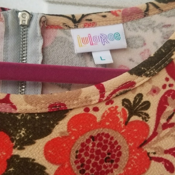 Stunning floral Amelia Lularoe Dress - Picture 2 of 2